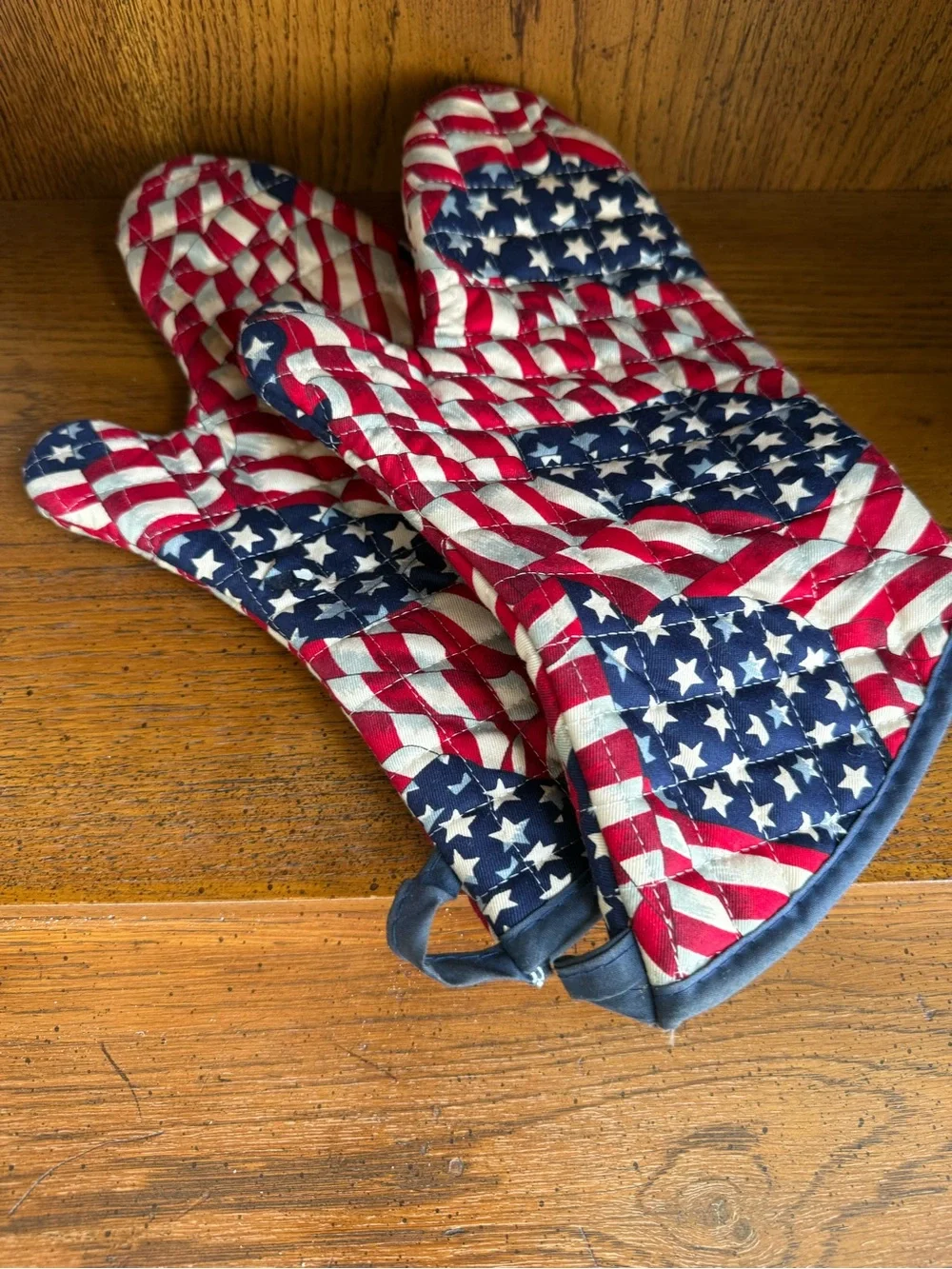 American Flag Quilted Oven Mitts - Red, White & Blue